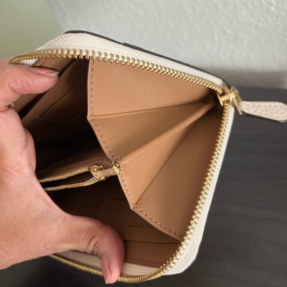 Coach Accordion Zip Floral Wallet - Picture 7 of 12